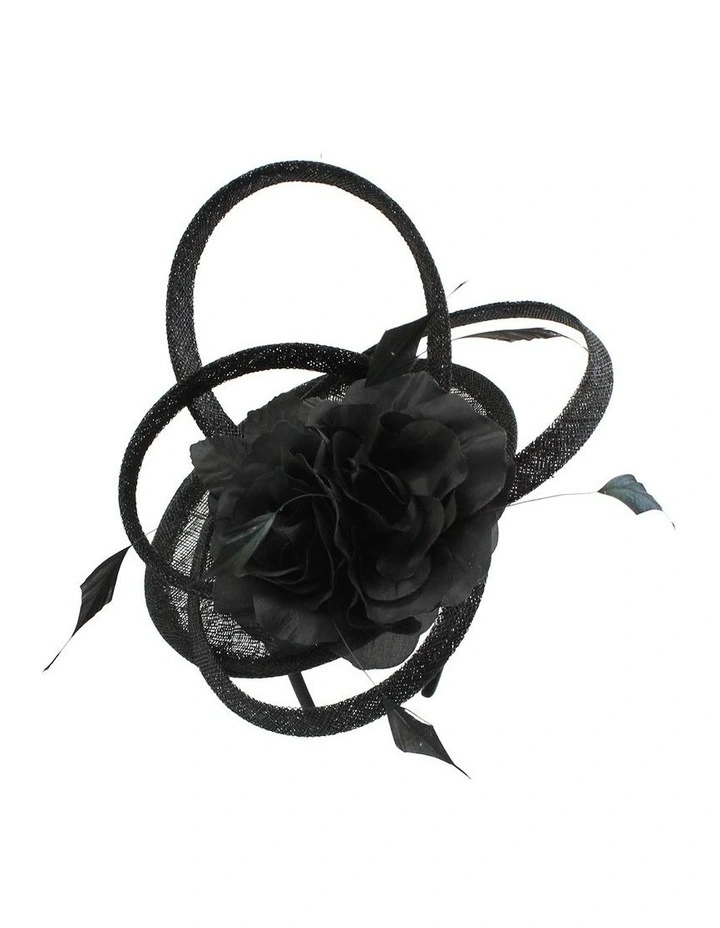 Avah Plate Fascinator in Black