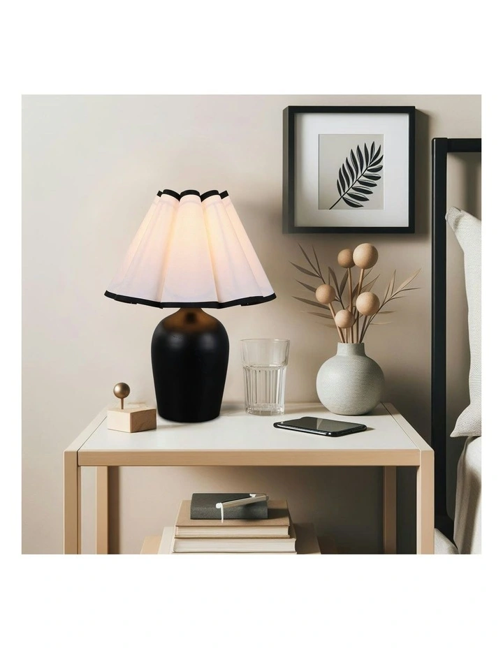 Wilma Touch Table Lamp in Black
