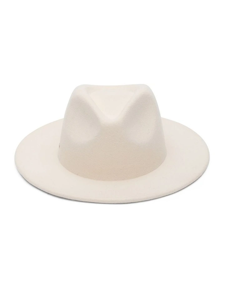 Kaia Fedora in White