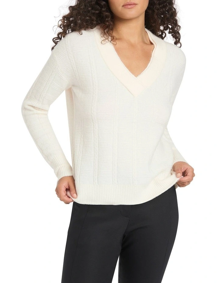 Way To V-neck Knit in Cream