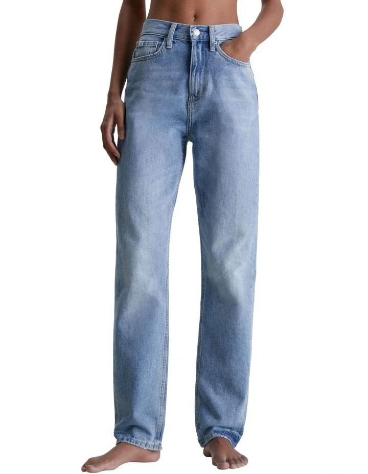 Authentic Slim Straight Jeans in Denim Medium