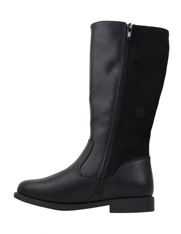 Evelyn Boots in Black