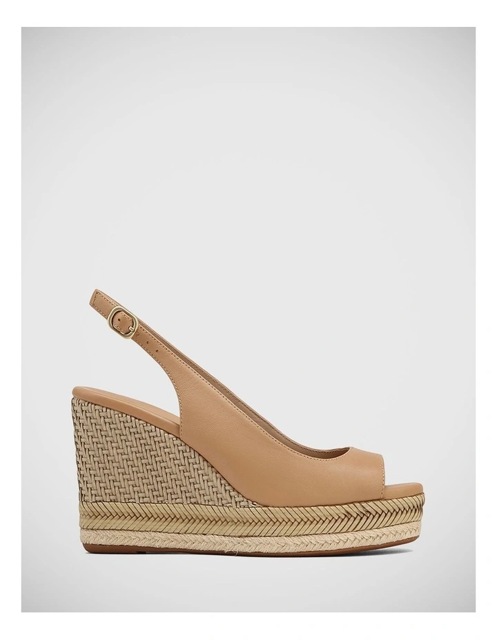 Veronica Leather Sandal in Tan