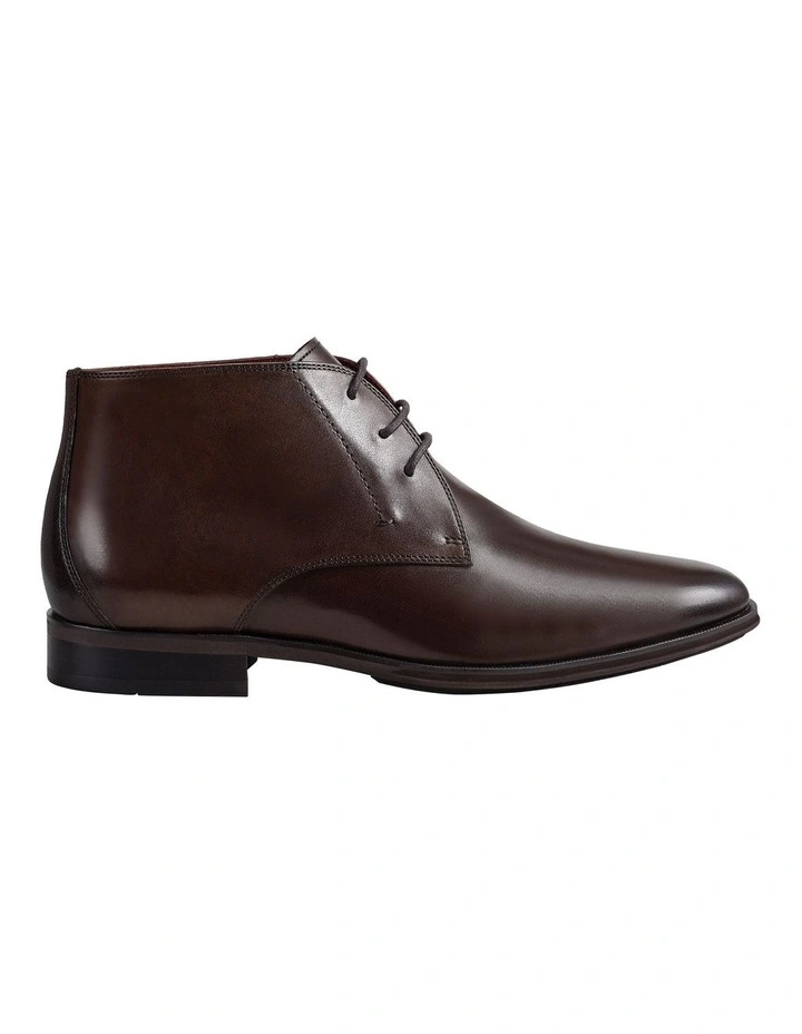 Zed Shoe in Brown
