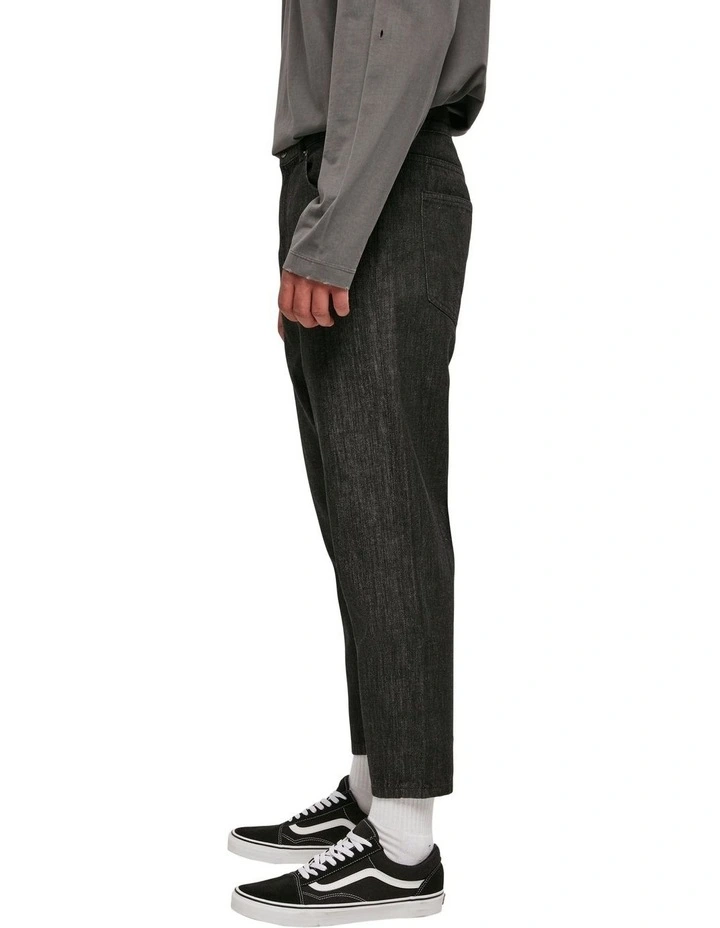 Cropped Tapered Jeans in Real Black Washed