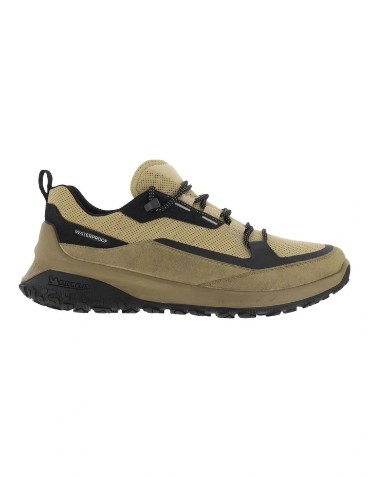 Ult-Trn Leather Sneakers in Brown