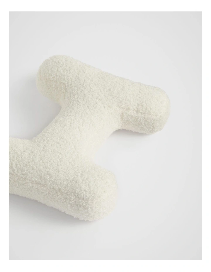 Teddy Initial I Cushion in Cream