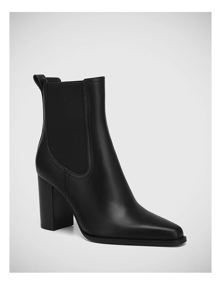 Howie Leather Ankle Boot in Black