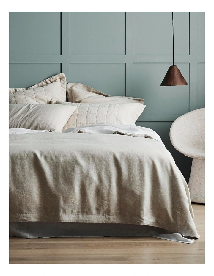 Abbotson Quilt Cover Collection in Flax