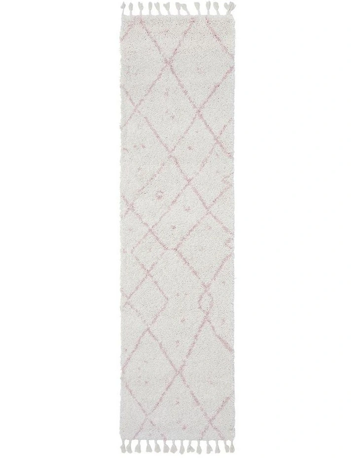 Saffron 44 Runner Rug in Pink