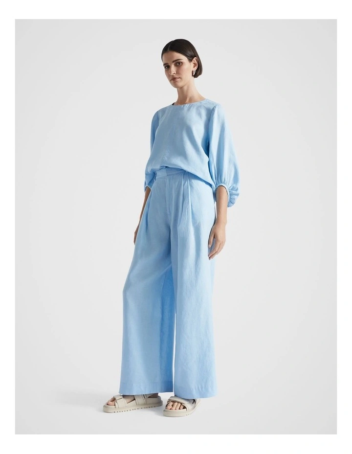 Linen Pleat Front Pant in Capri