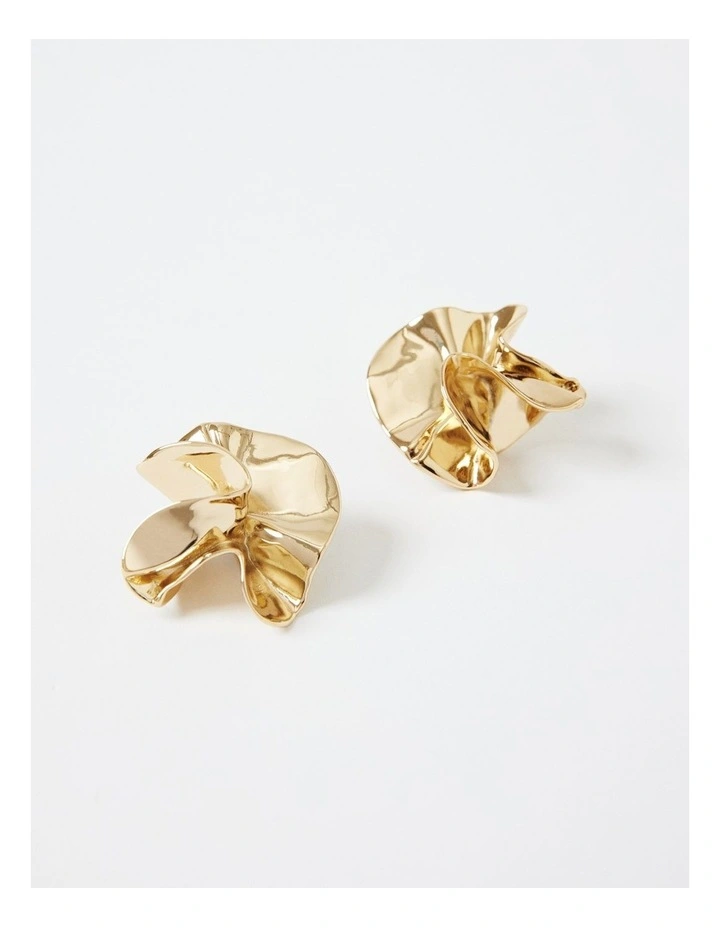 The Samara Statement Earrings in Gold