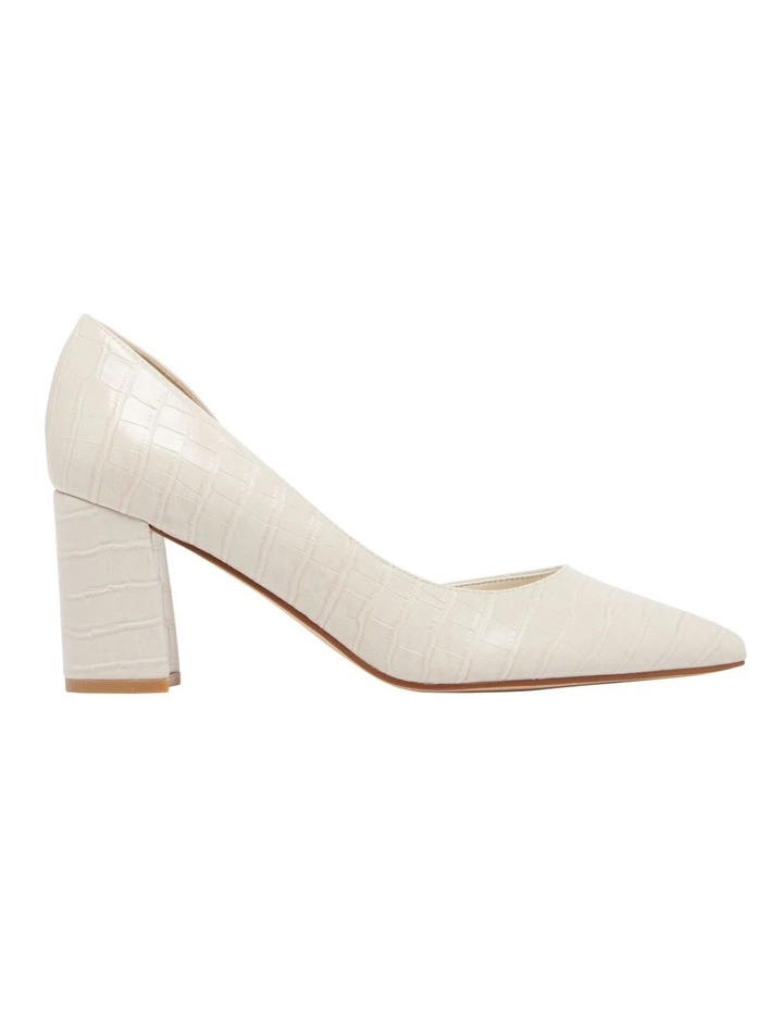 Cacina Pump in Cream