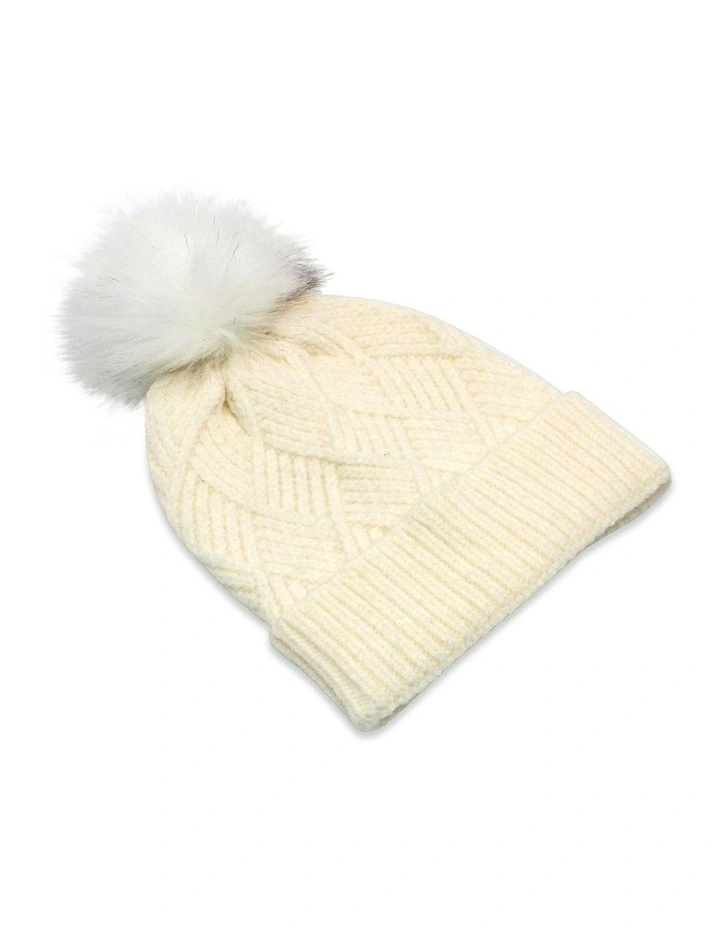 Shelbie Beanie in Cream