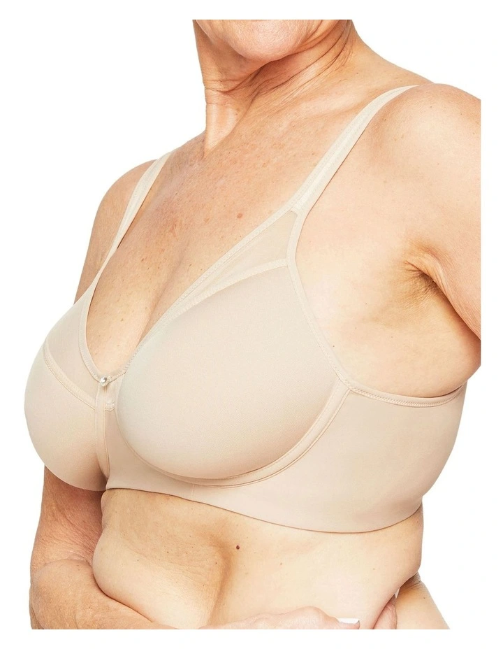 Ultralight Wirefree Bra in Nude