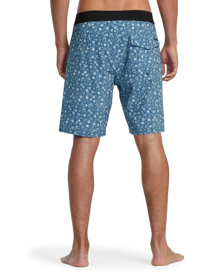 VA 19 Inch Boardshorts in Navy