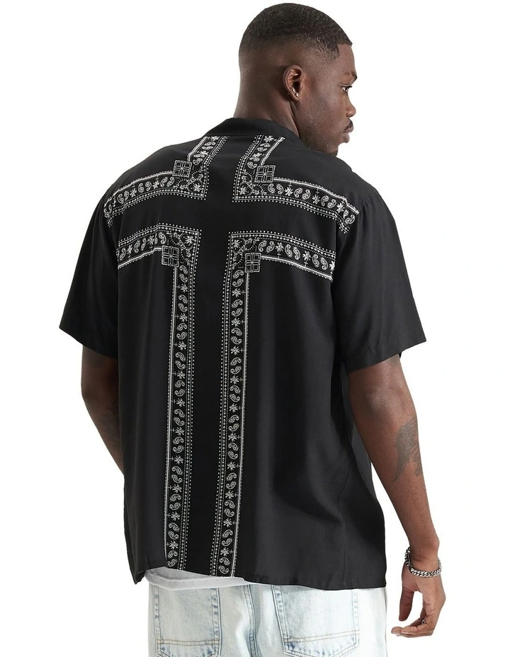 Triumph Relaxed Resort Shirt in Black Print