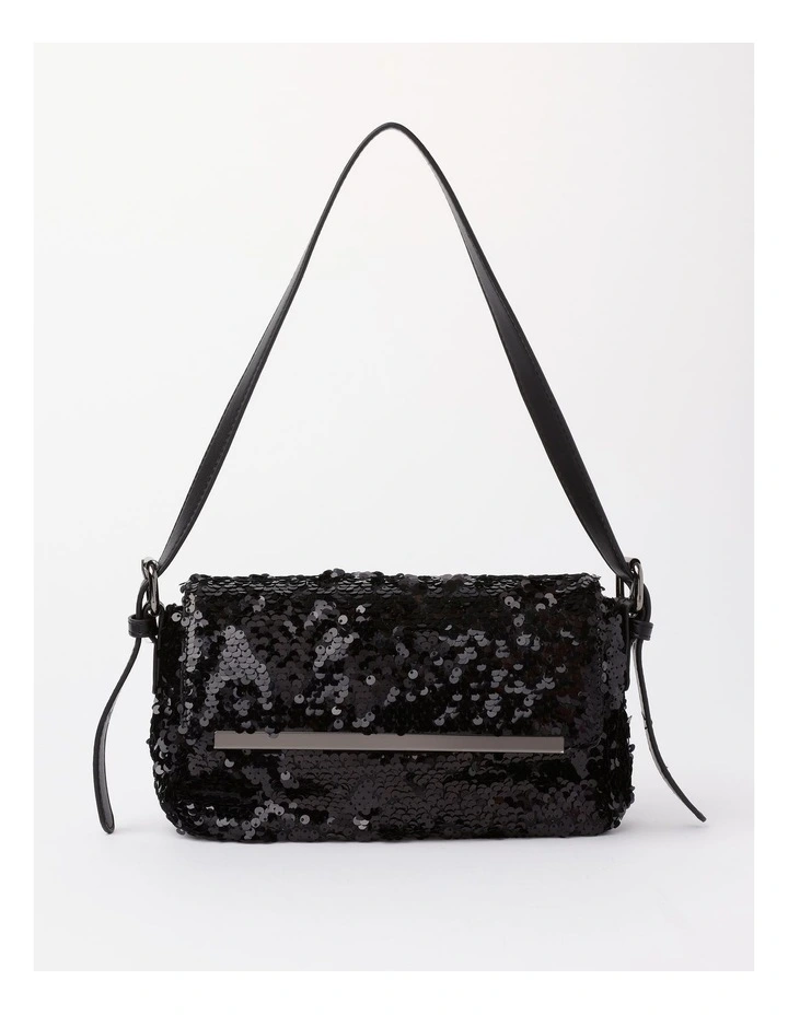Carrie Shoulder Bag in Black