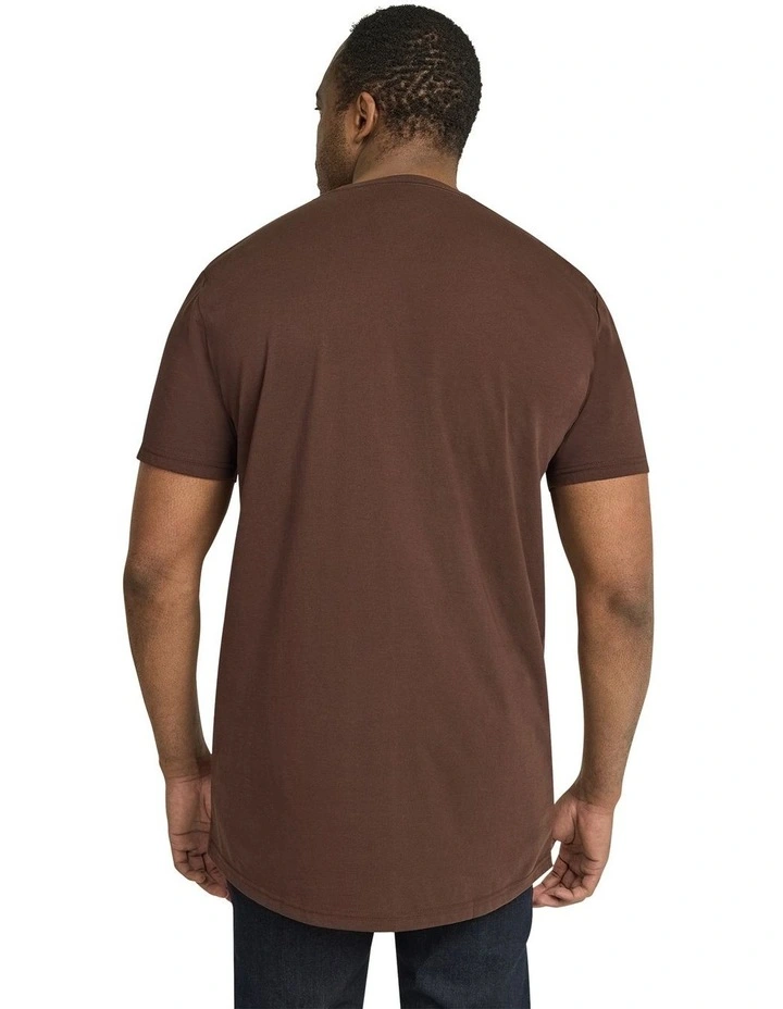 Essential Longline Scoop Tee in Chocolate