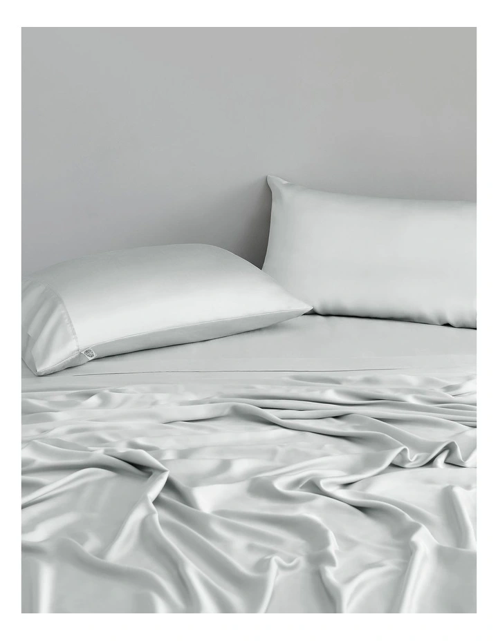 Bamboo Sheet Set in Dove Grey
