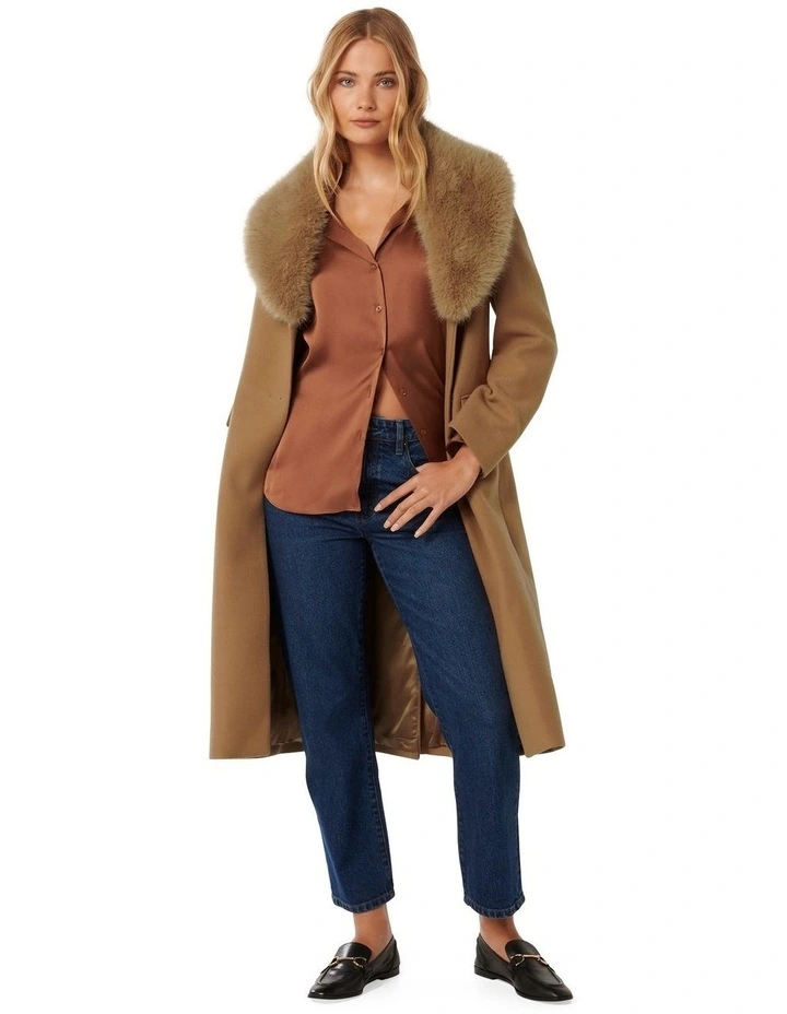 Amber Fur Collar Coat in Camel