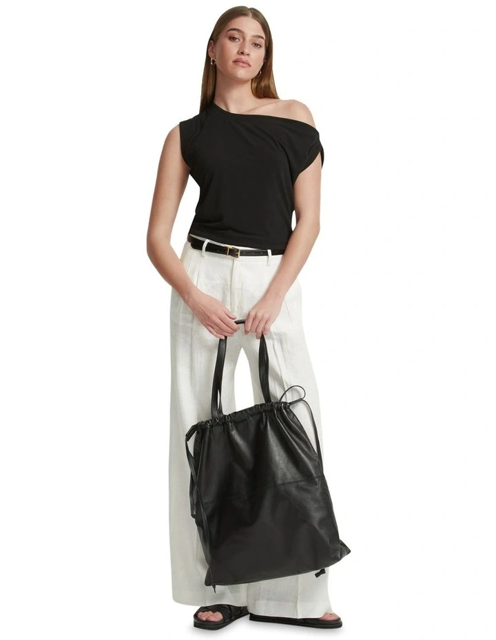 Edi Top in Black
