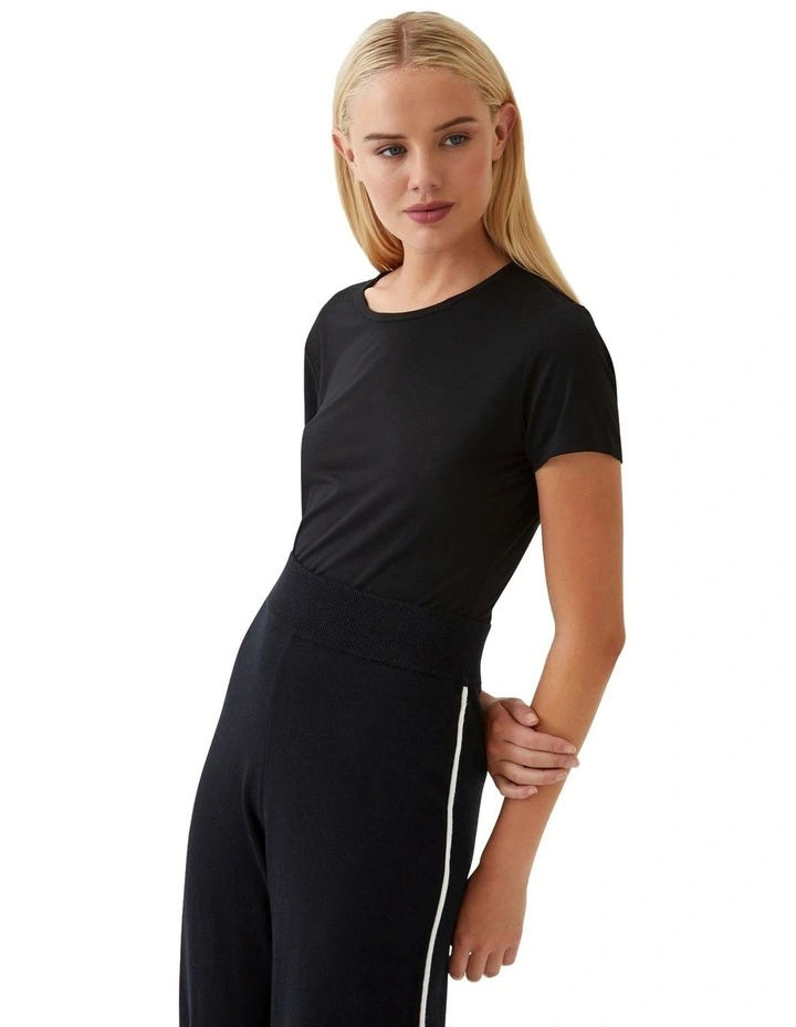 Imogen Crew Neck Jersey T-shirt in Black