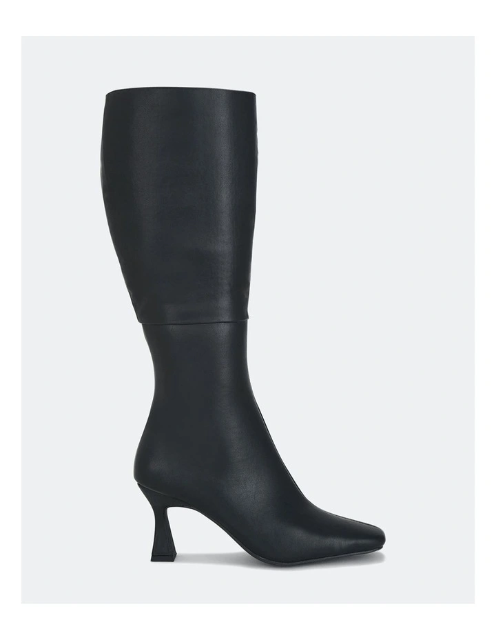 Octavia Boots in Black