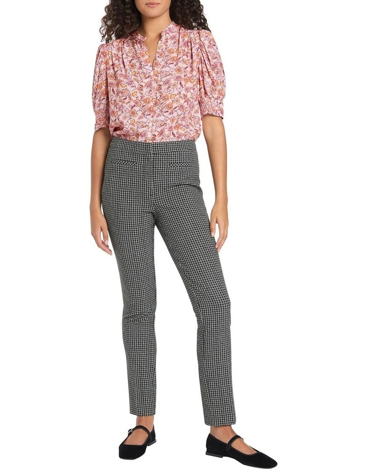 Elvis Paisley Top in Pink