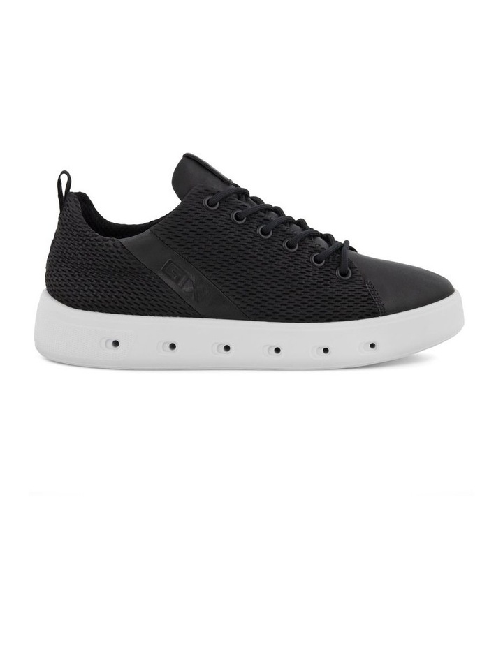 Street 720 Sneaker In Black