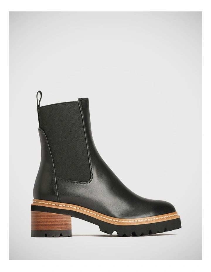 Linear Leather Ankle Boot in Black