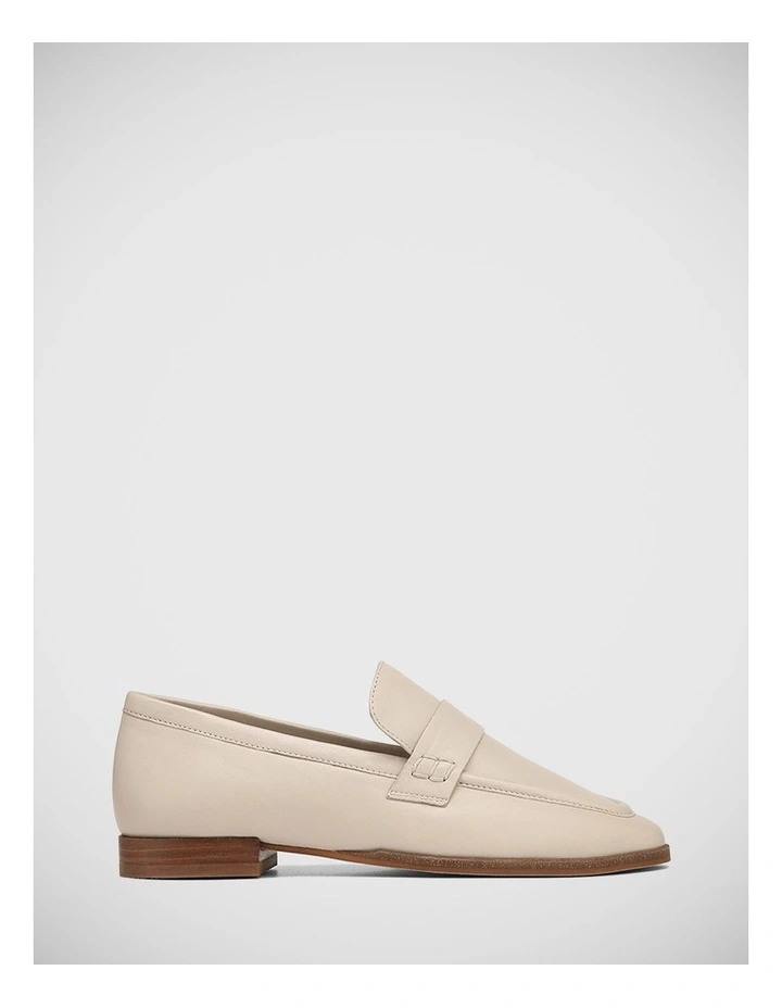 Apollo Flat Loafer in Fog Leather