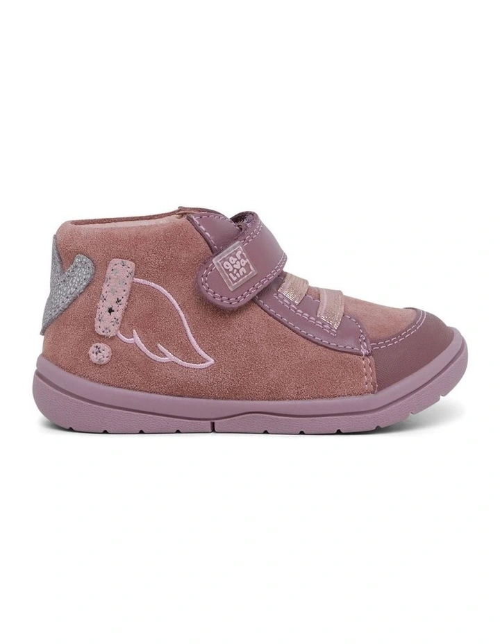 Start Fly Self-Fastening Boots in Blush
