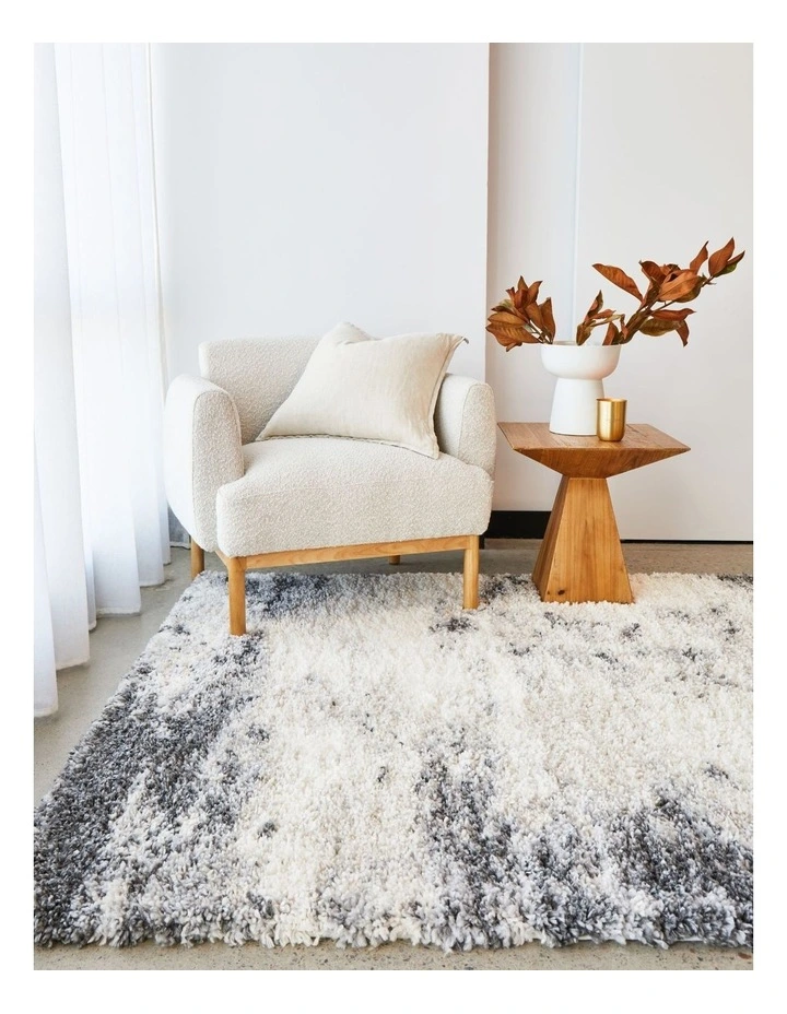 Moonlight Opal Steel Rug in White