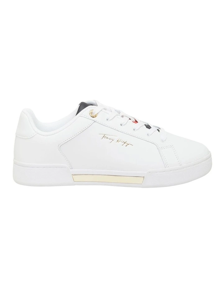 Signature Sneaker in White/Rwb