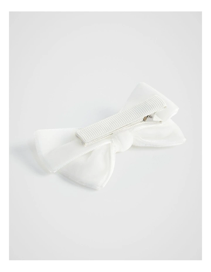 Large Velvet Bow Duck Clip in Creme