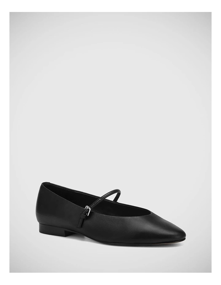 Amber Leather Flat in Black
