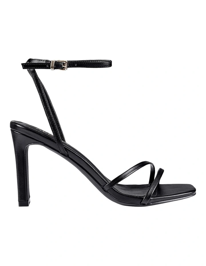 Kimmy Heels in Black