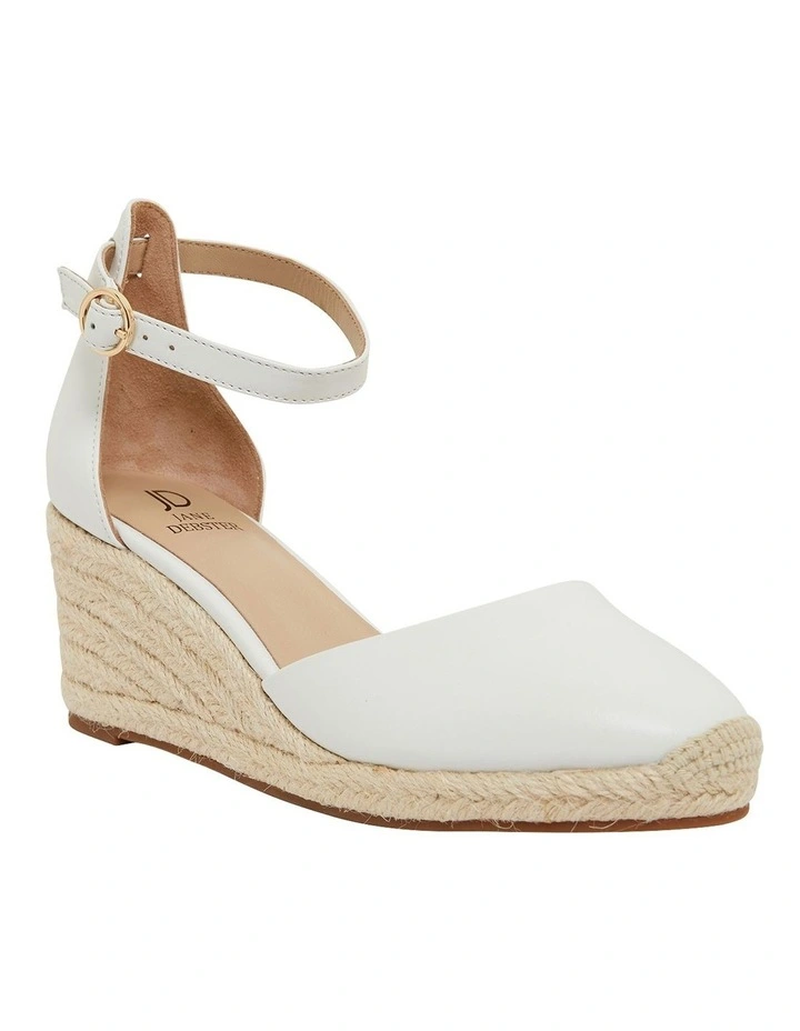 Peru Wedge Sandal in White Leather