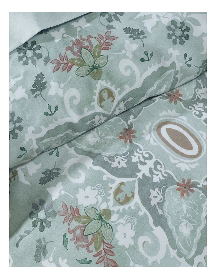 Salvador Medallion Quilt Cover Set in Multi