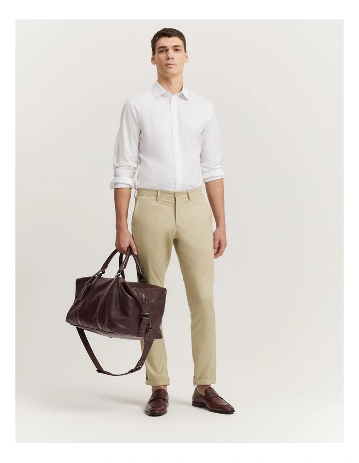 Slim Fit Travel Trouser in Natural