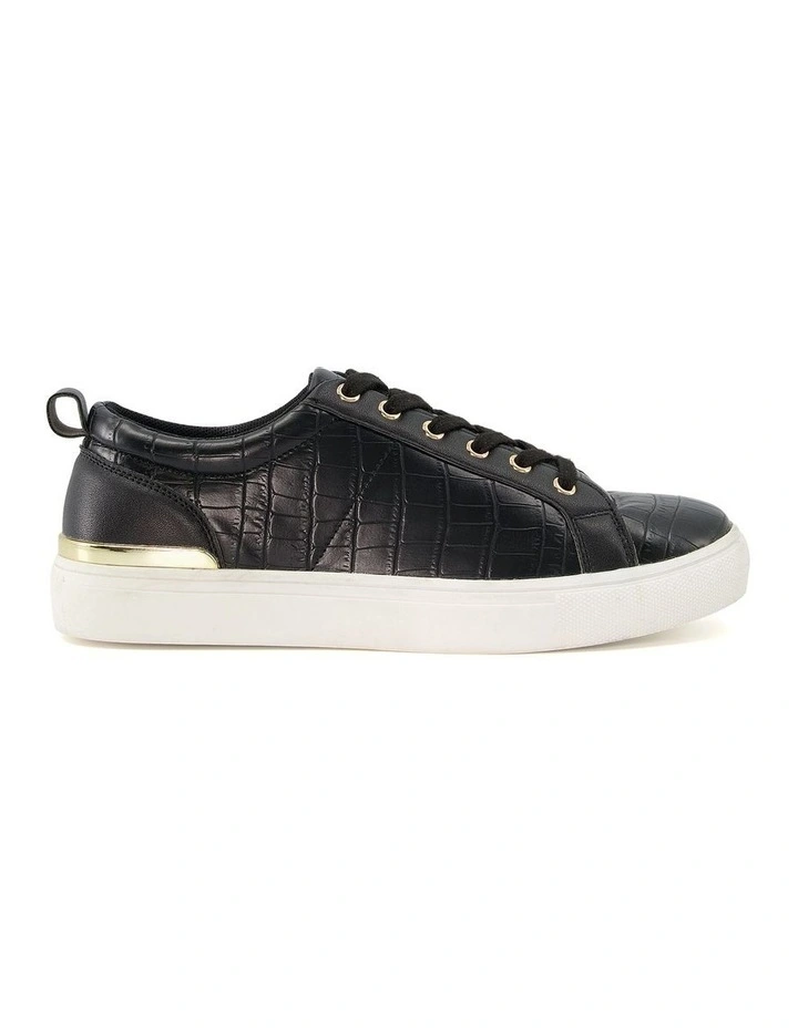Elsah Sneaker in Black