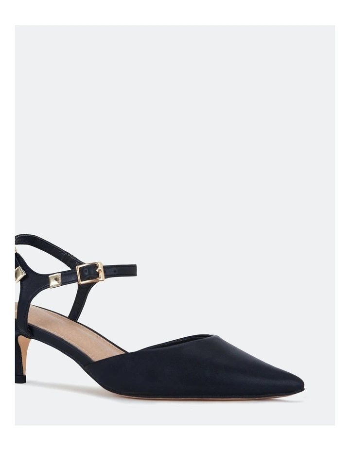 Indica Pumps in Black