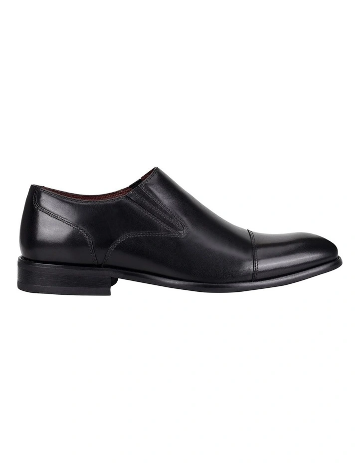 Outlook Slip On in Black