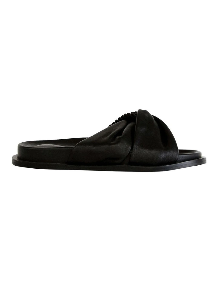 Whitehaven Slide in Black