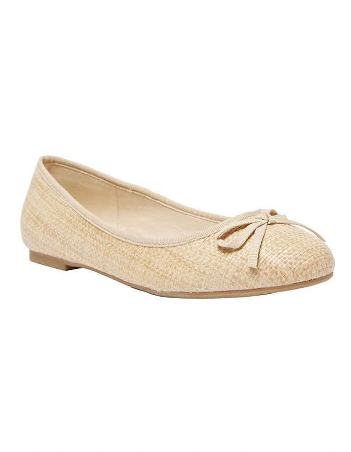 Sandy Ballet Flats in Natural Raffia