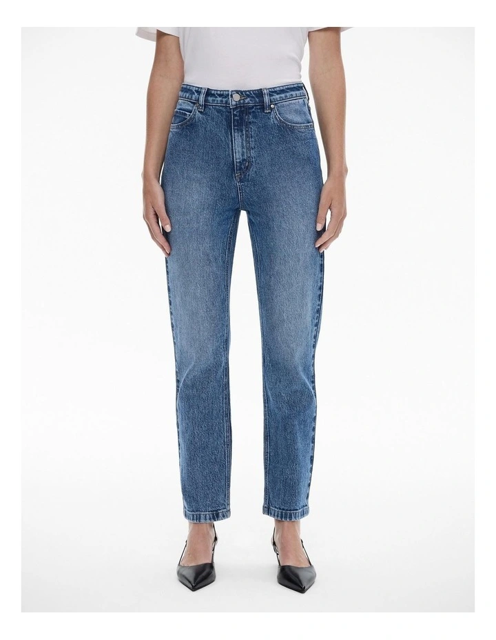 Slim Straight Jeans in True Indigo