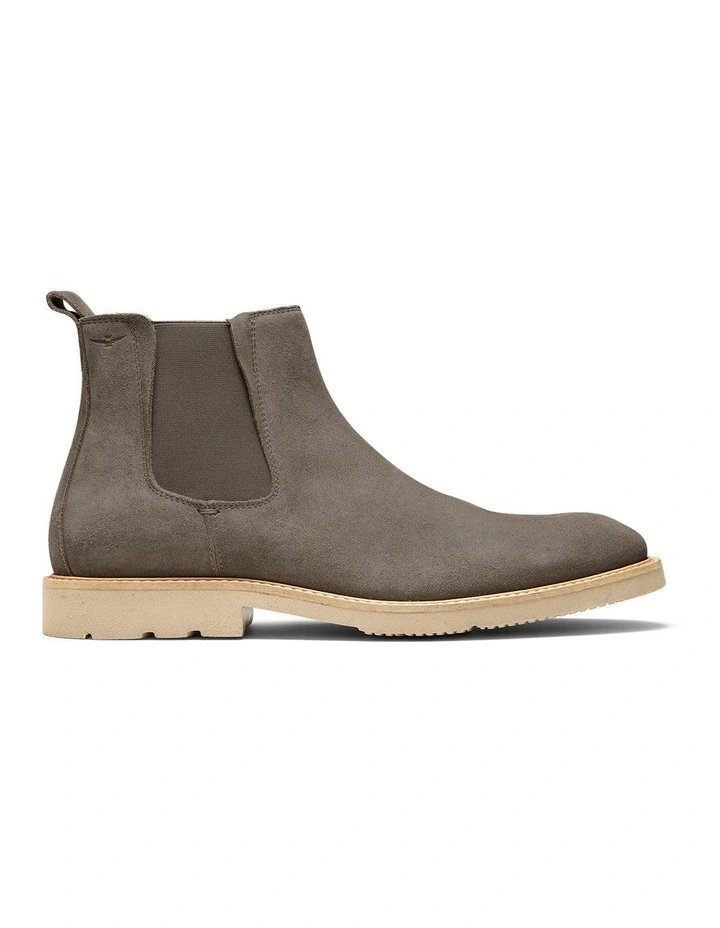Lesnar Suede Chelsea Boots in Taupe