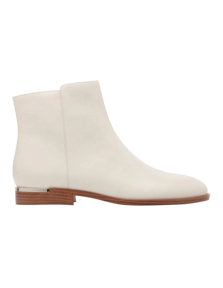 Allara Ankle Boot in Ivory