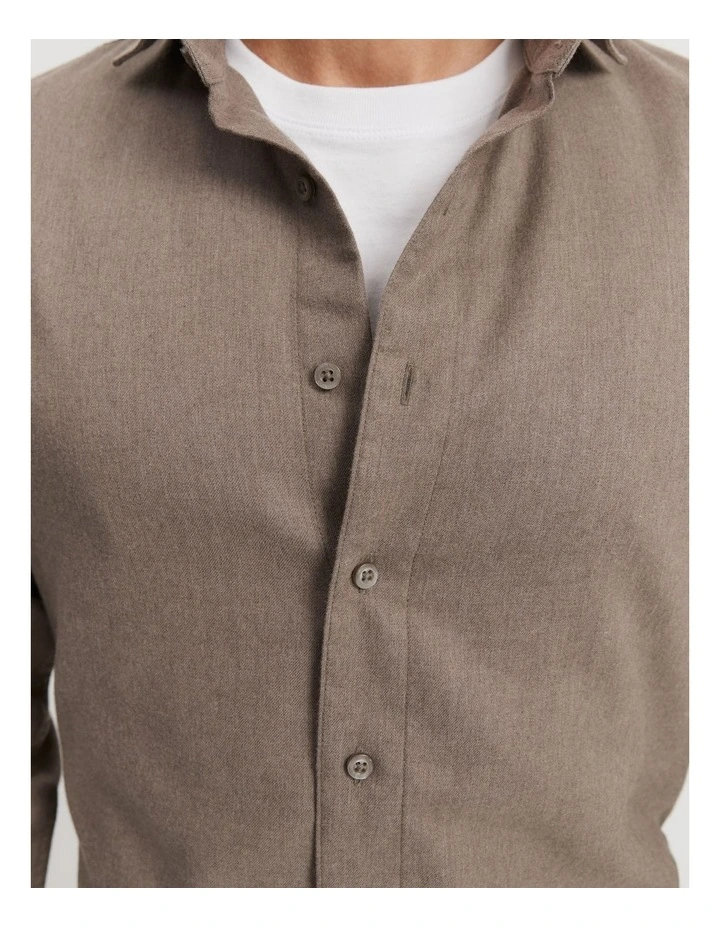 Tailored Fit Organically Grown Linen Blend Shirt in Mocha Melange